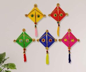 Woolen Handmade Colorful Kite Hanging Decoration for Wall